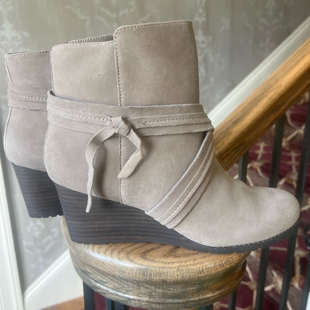 Rockport Lucinda beige leather ankle boots new without tags NWOT Lady, size 10 - Picture 2 of 10